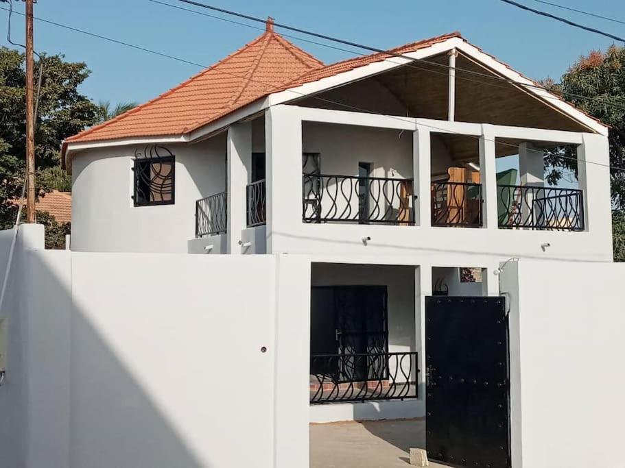 Belle Villa Proche Bord De Mer Ngaparou Екстер'єр фото